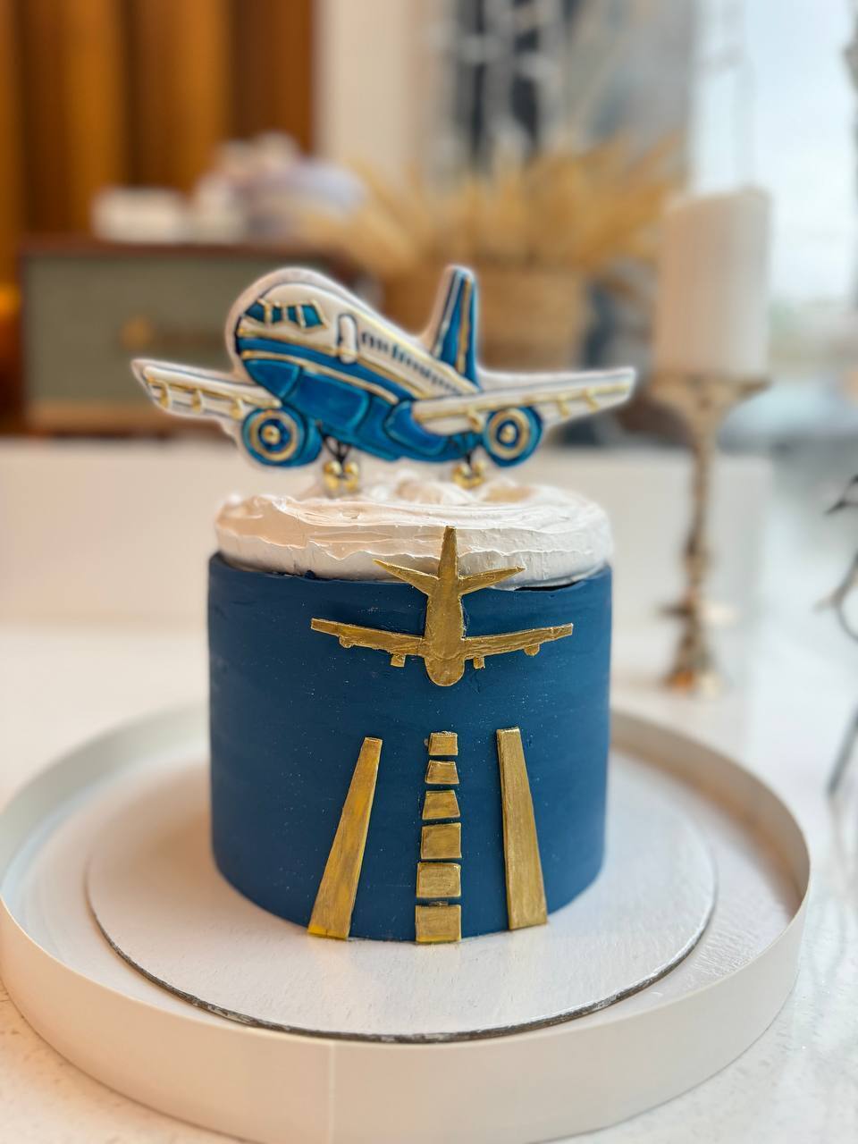 Минималистичный торт